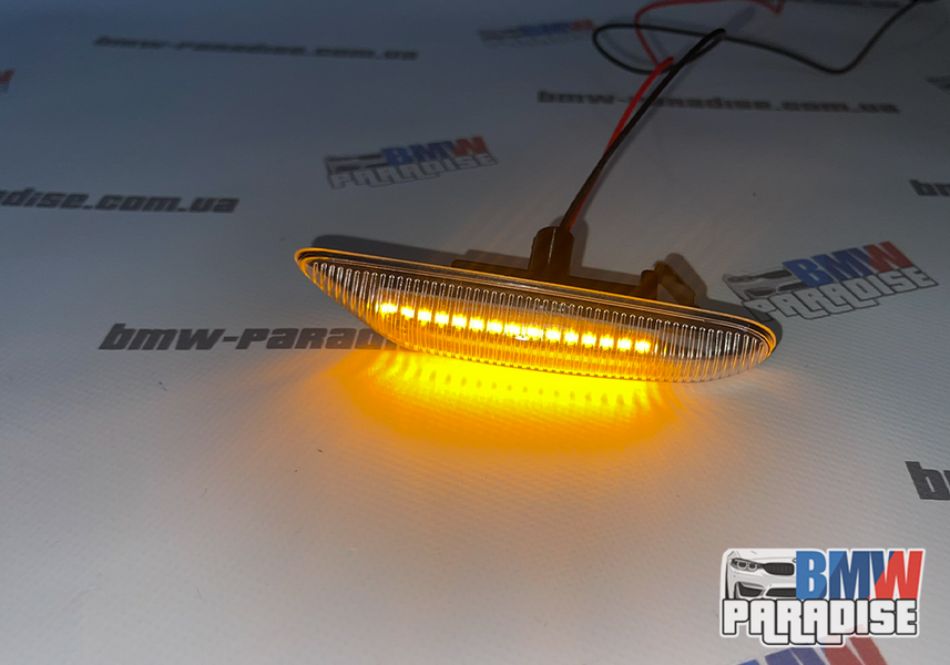 Динамічний LED повторювачі поворотів, прозорі BMW E46 E60 E90 E91 E87 E81 E83 E84 E88 E92 E82 322-125 фото