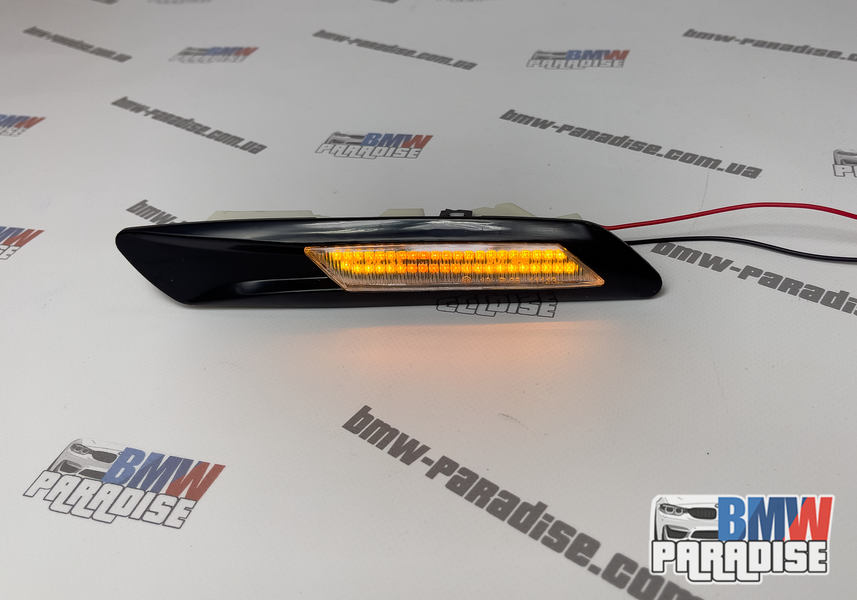 Динамічні LED повторювачі поворотів BMW F10 F11 Прозорі, дорест 322-137 фото